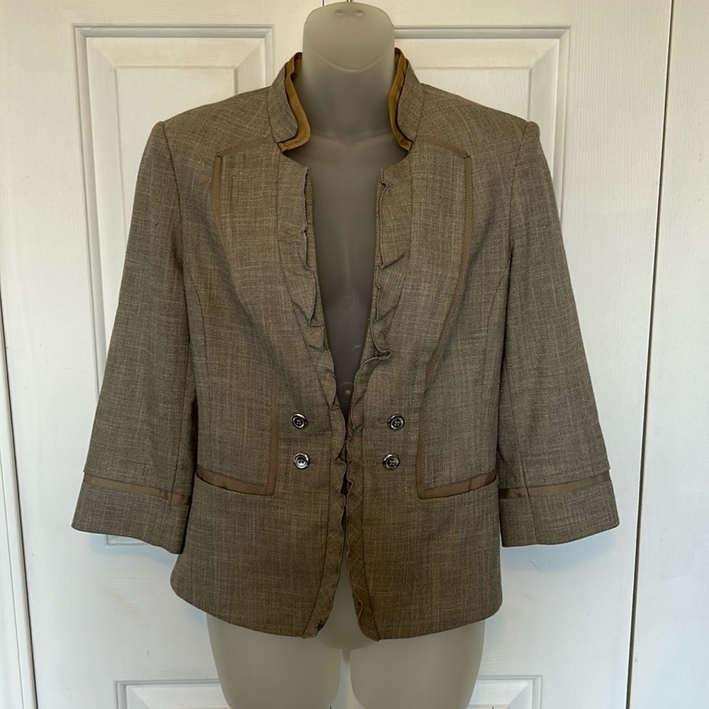 WHITE HOUSE|BLACK MARKET Blazer Size: 6 GUC